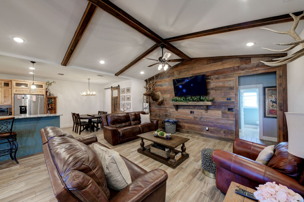 Luxury Living on a San Antonio Ranch - Texas Time Realty